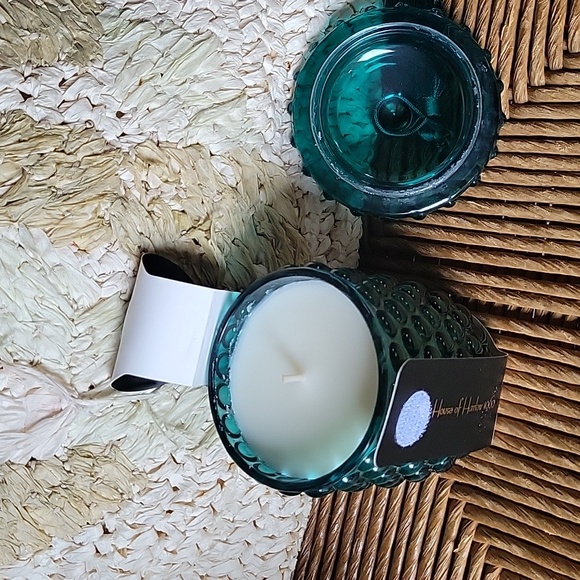 House of Harlow 1960 ocean jasper soy blend candle in a teal hobnail jar  10oz - Picture 9 of 11